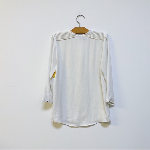MANGO off-white blouse pleated shoulder - Picture 2 of 2